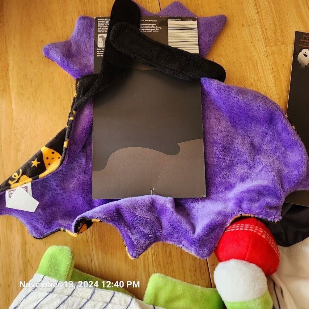 Heart to Tail Halloween Costume Small Dog 3 Large Dog 1 Total in Listing 4 NWT - Picture 10 of 11